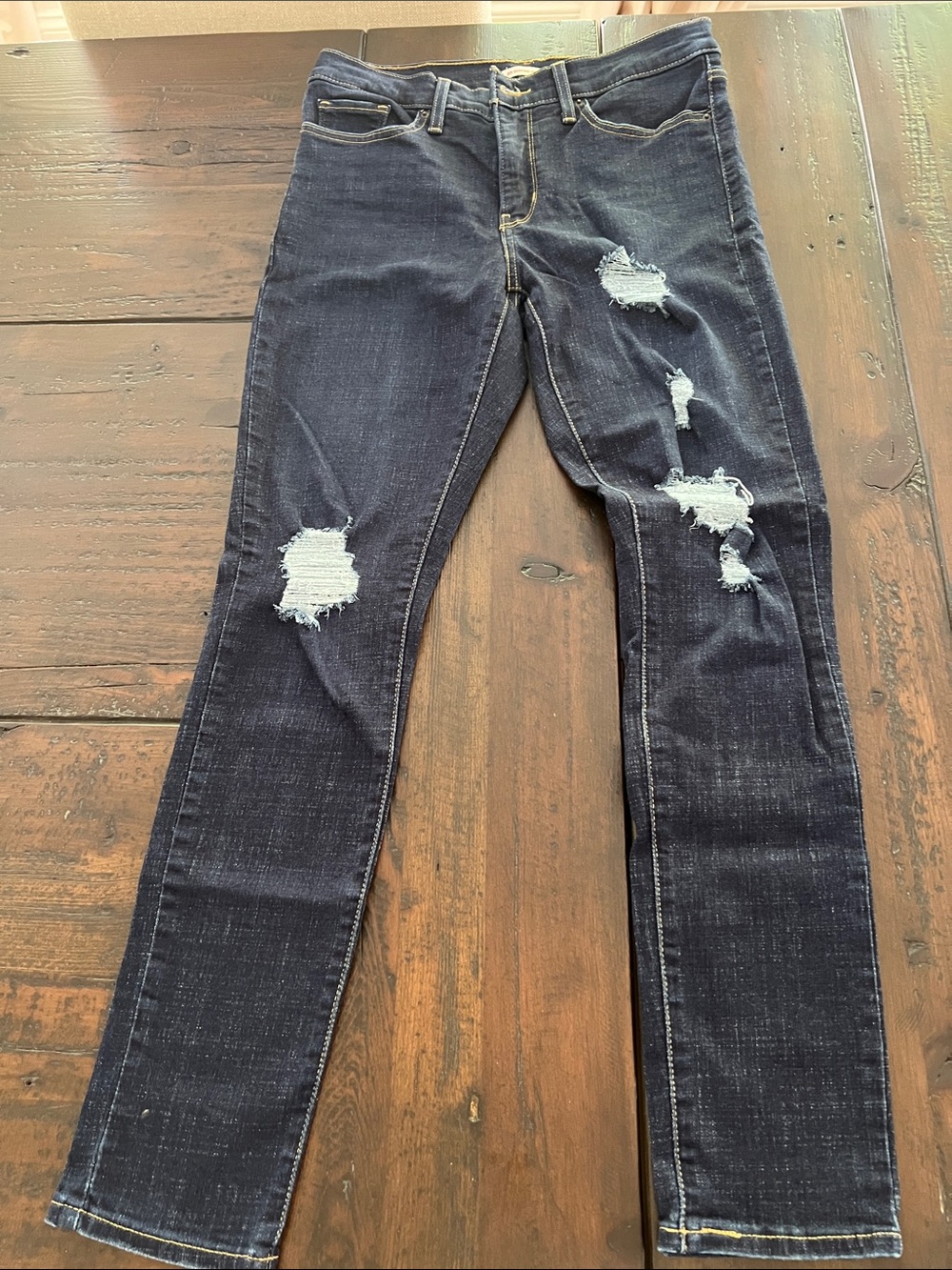 Women's Dark Indigo Skinny Jeans with Distressed Knees